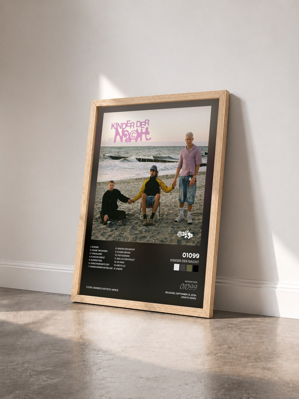 #bois Tableau de l'album Kinder der Nacht de 01099 vu de trois quarts, cadre en bois brut