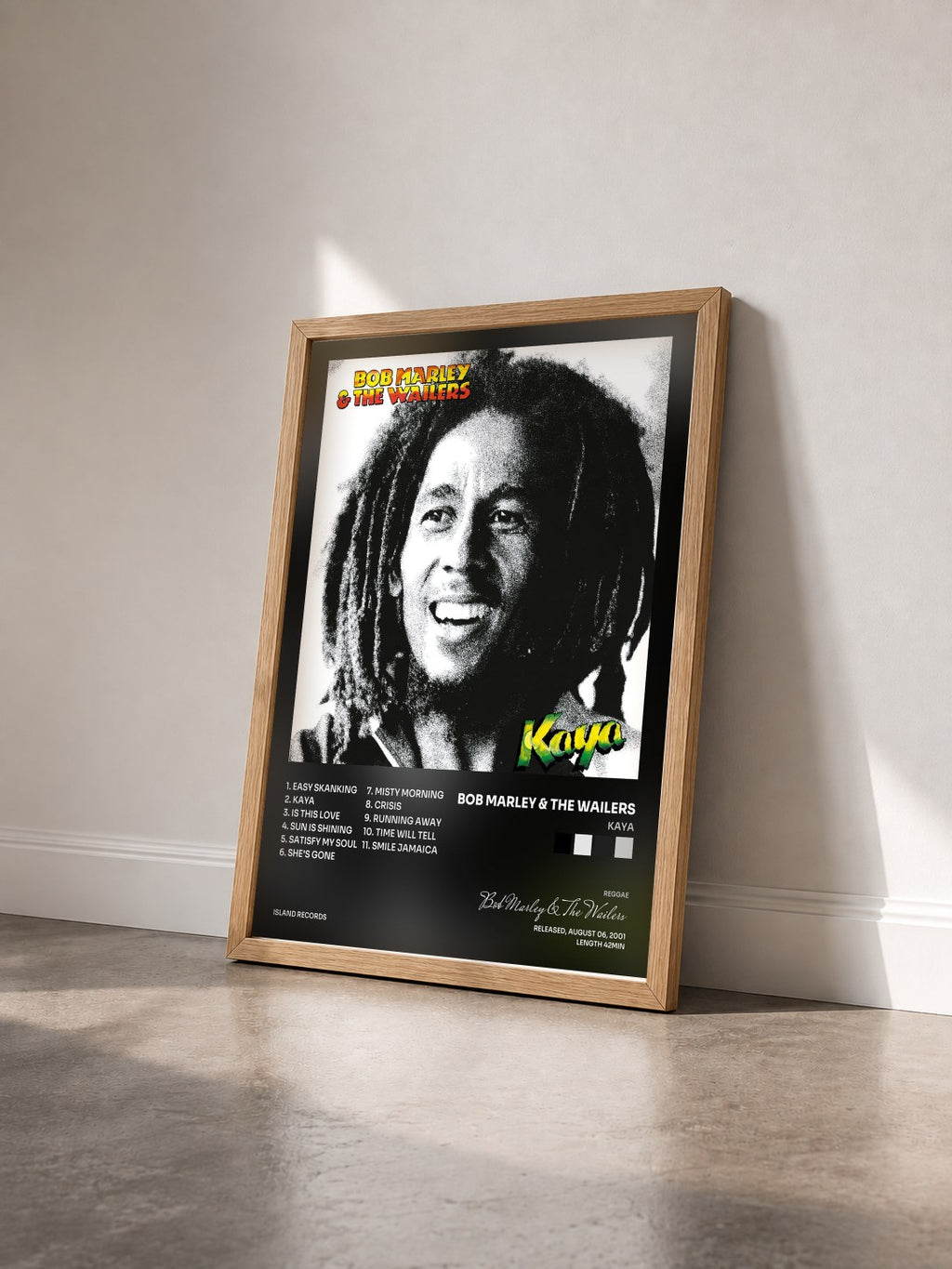 #bois Tableau de l'album Kaya de Bob Marley & The Wailers vu de trois quarts, cadre en bois brut
