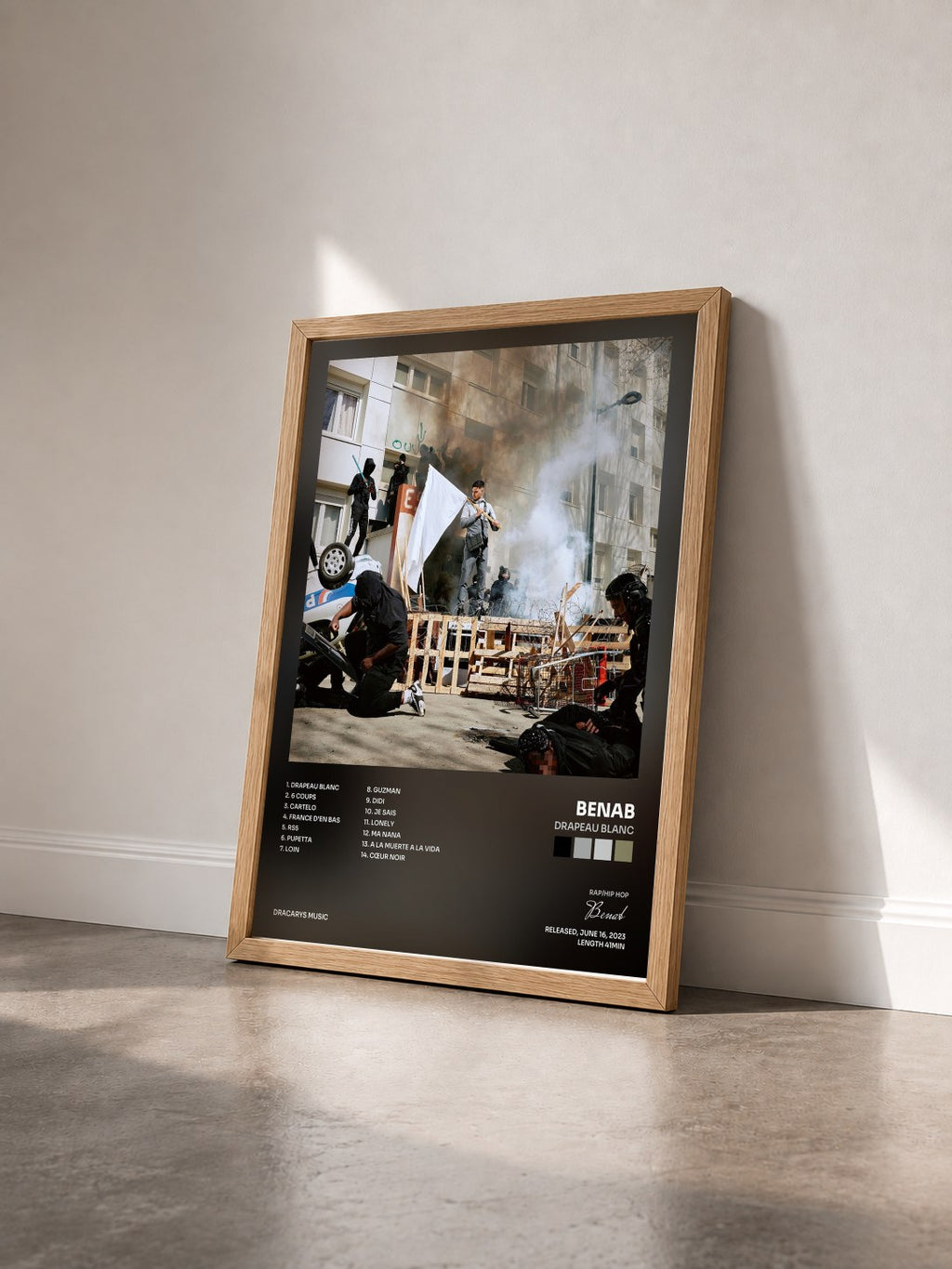 #bois Tableau de l'album Drapeau Blanc de Benab vu de trois quarts, cadre en bois brut