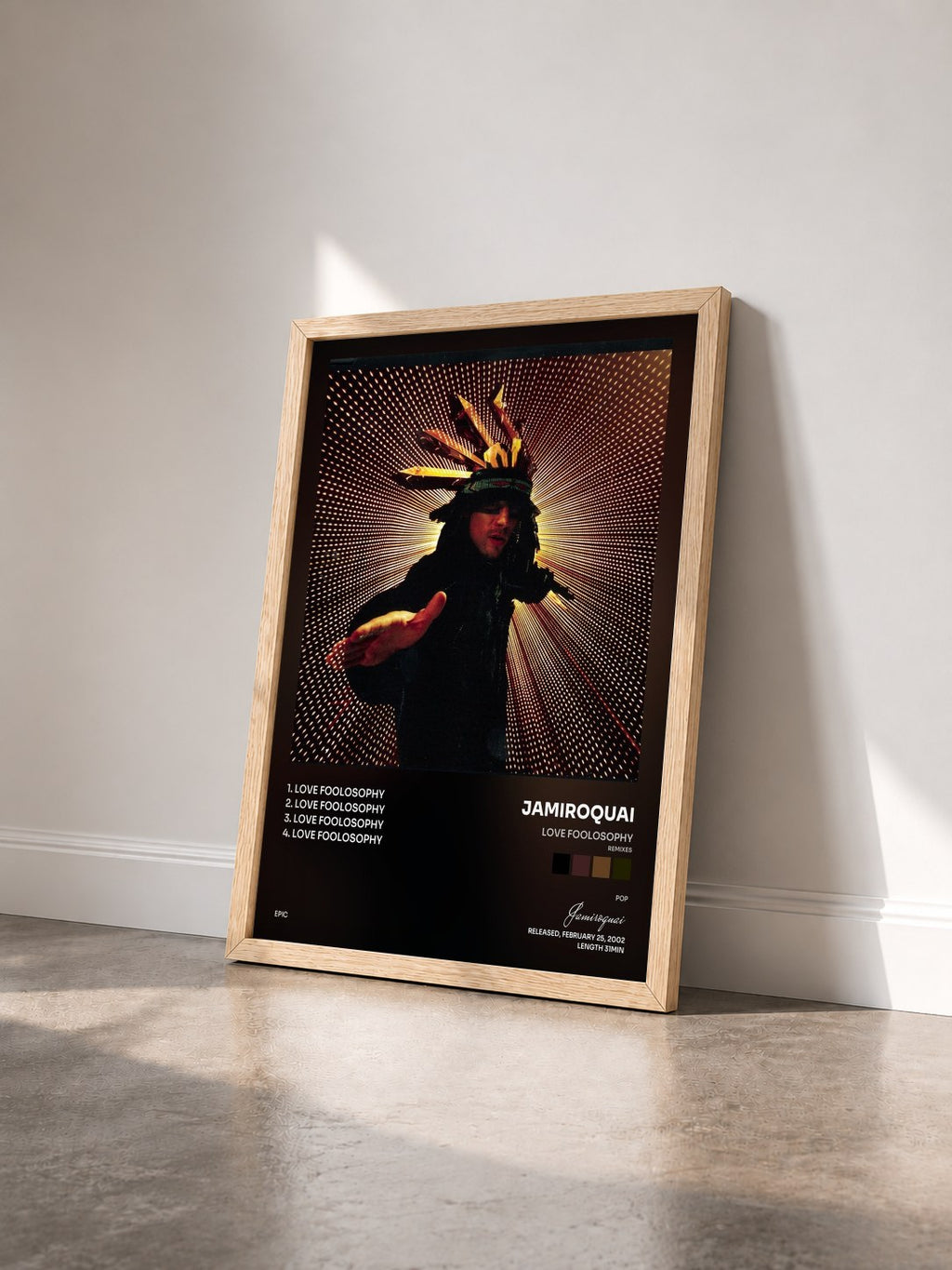 #bois Tableau de l'album Love Foolosophy (Remixes) de Jamiroquai vu de trois quarts, cadre en bois brut