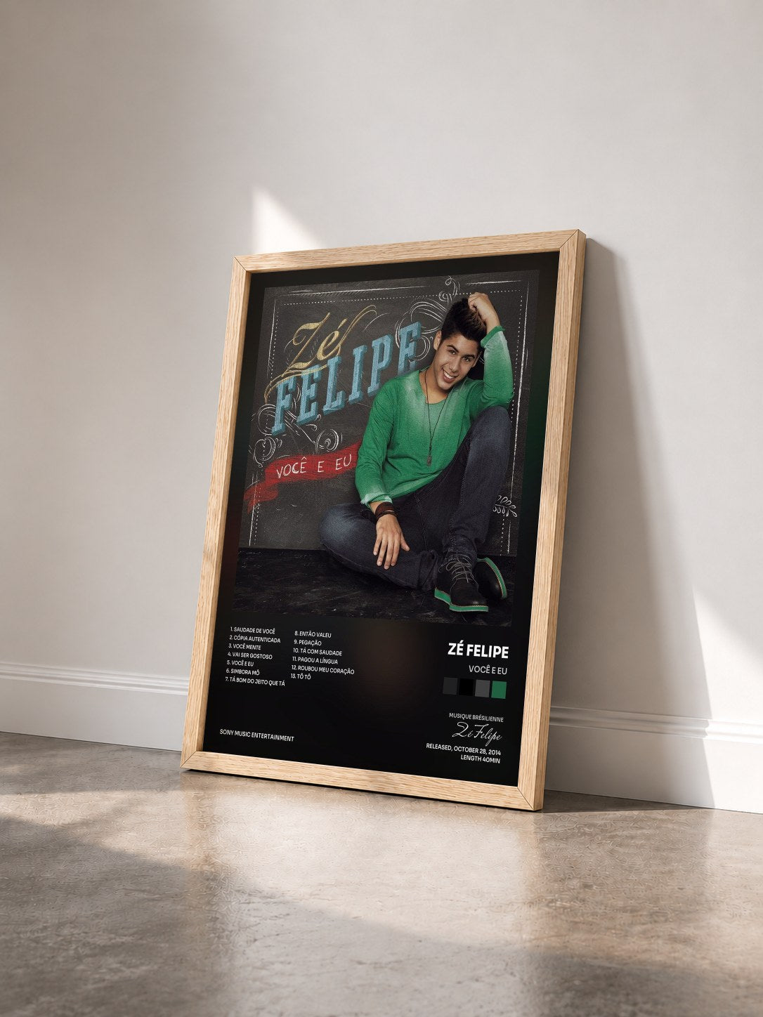 #bois Tableau de l'album Você e Eu de Zé Felipe vu de trois quarts, cadre en bois brut