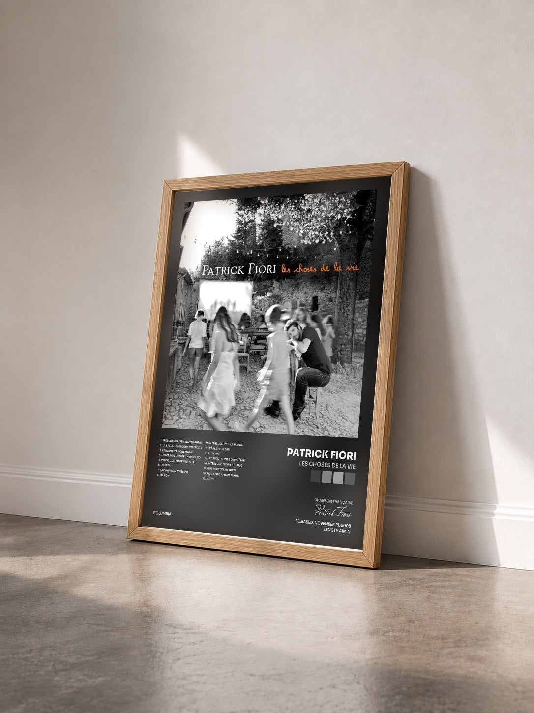 #bois Tableau de l'album Les choses de la vie de Patrick Fiori vu de trois quarts, cadre en bois brut