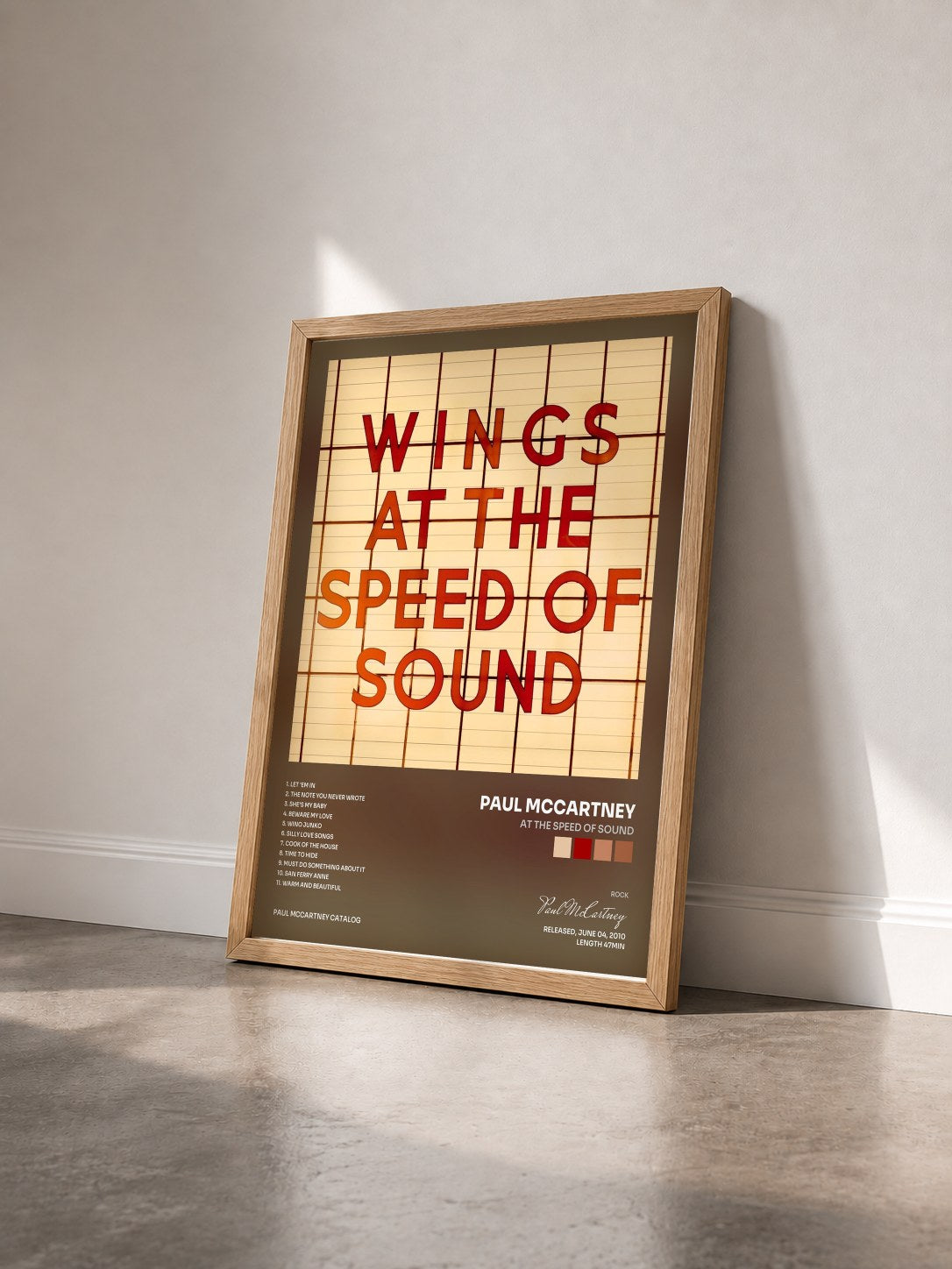 #bois Tableau de l'album At the Speed of Sound de Paul McCartney vu de trois quarts, cadre en bois brut