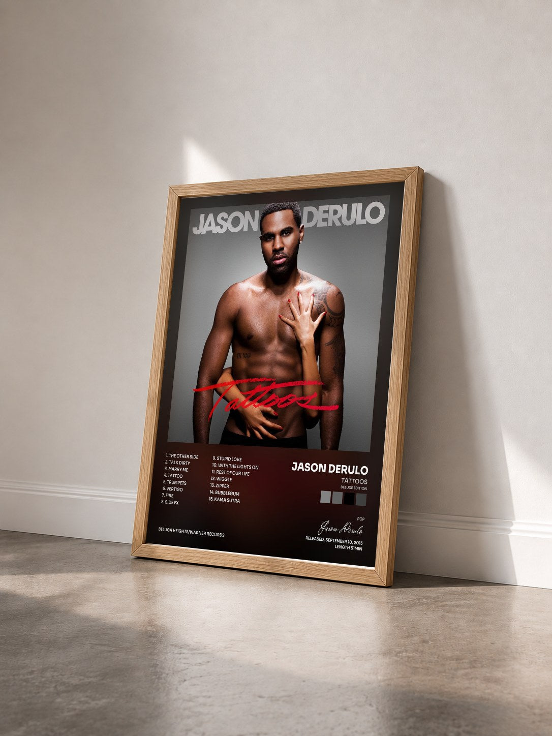 #bois Tableau de l'album Tattoos (Deluxe Edition) de Jason Derulo vu de trois quarts, cadre en bois brut