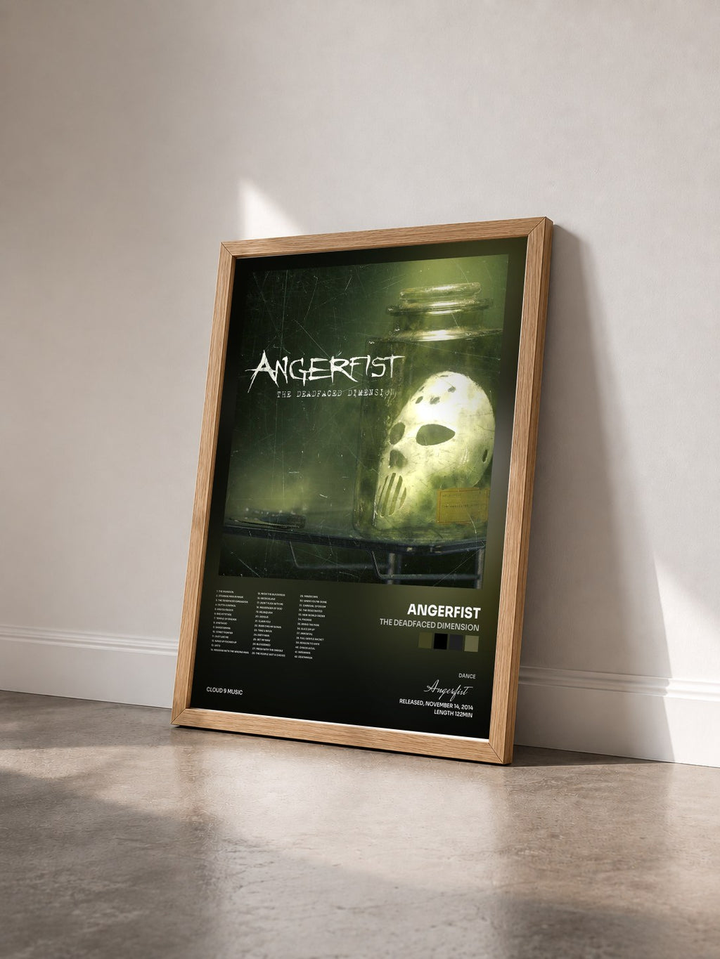 #bois Tableau de l'album The Deadfaced Dimension de Angerfist vu de trois quarts, cadre en bois brut