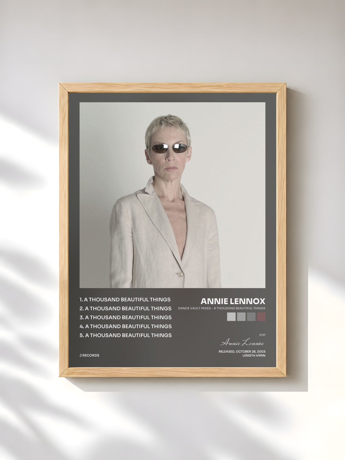 #bois Tableau de l'album Dance Vault Mixes - A Thousand Beautiful Things de Annie Lennox, cadre en bois brut, imprimé et encadré en France