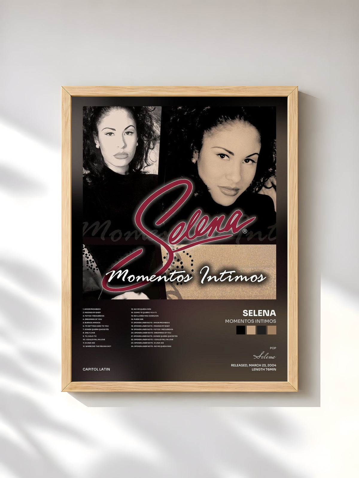 #bois Tableau de l'album Momentos Intimos de Selena, cadre en bois brut, imprimé et encadré en France