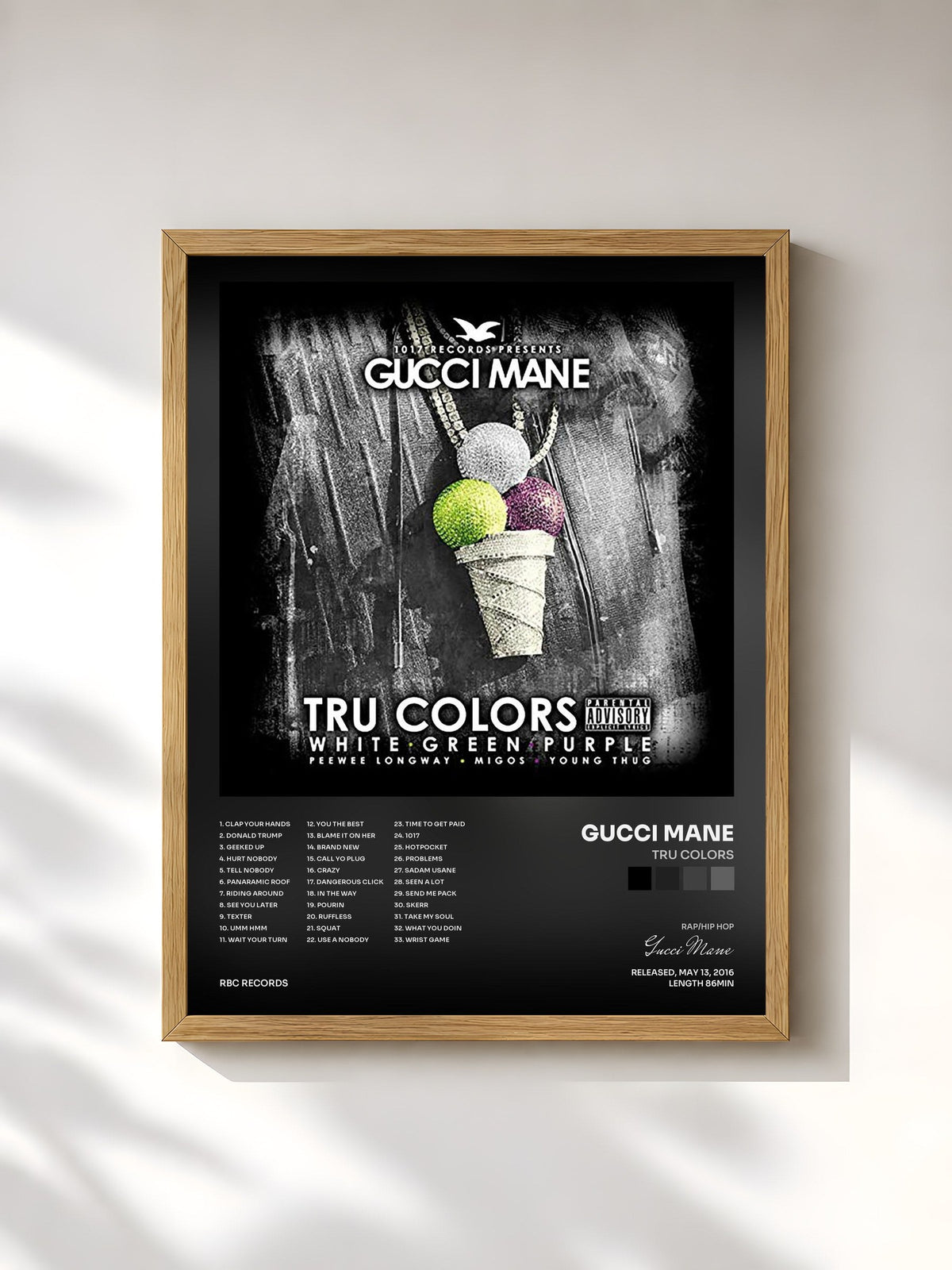 #bois Tableau de l'album TRU COLORS de Gucci Mane, cadre en bois brut, imprimé et encadré en France