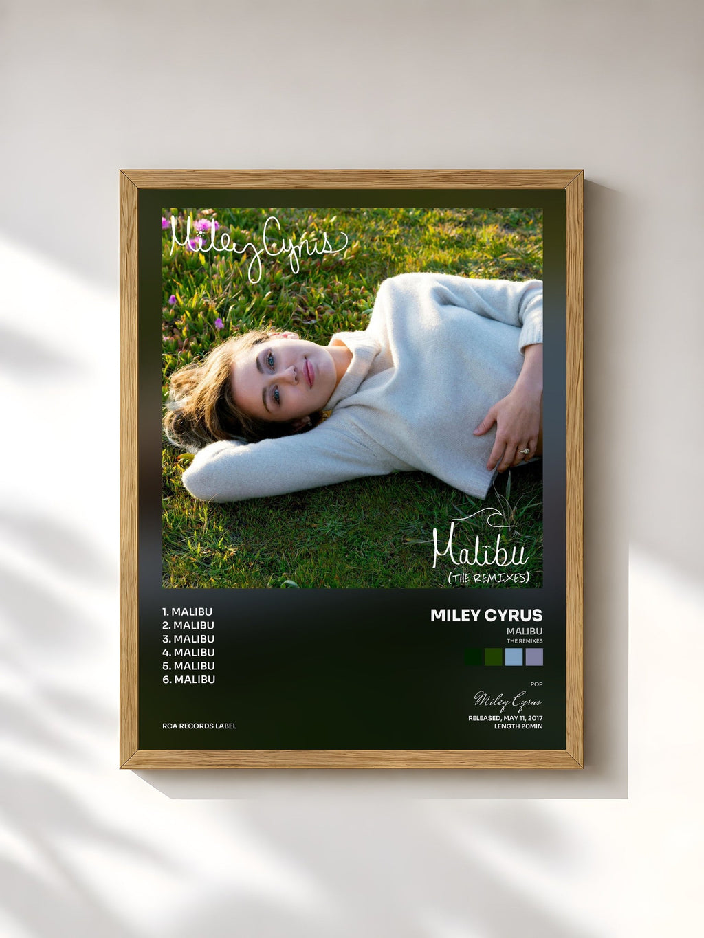 #bois Tableau de l'album Malibu (The Remixes) de Miley Cyrus, cadre en bois brut, imprimé et encadré en France
