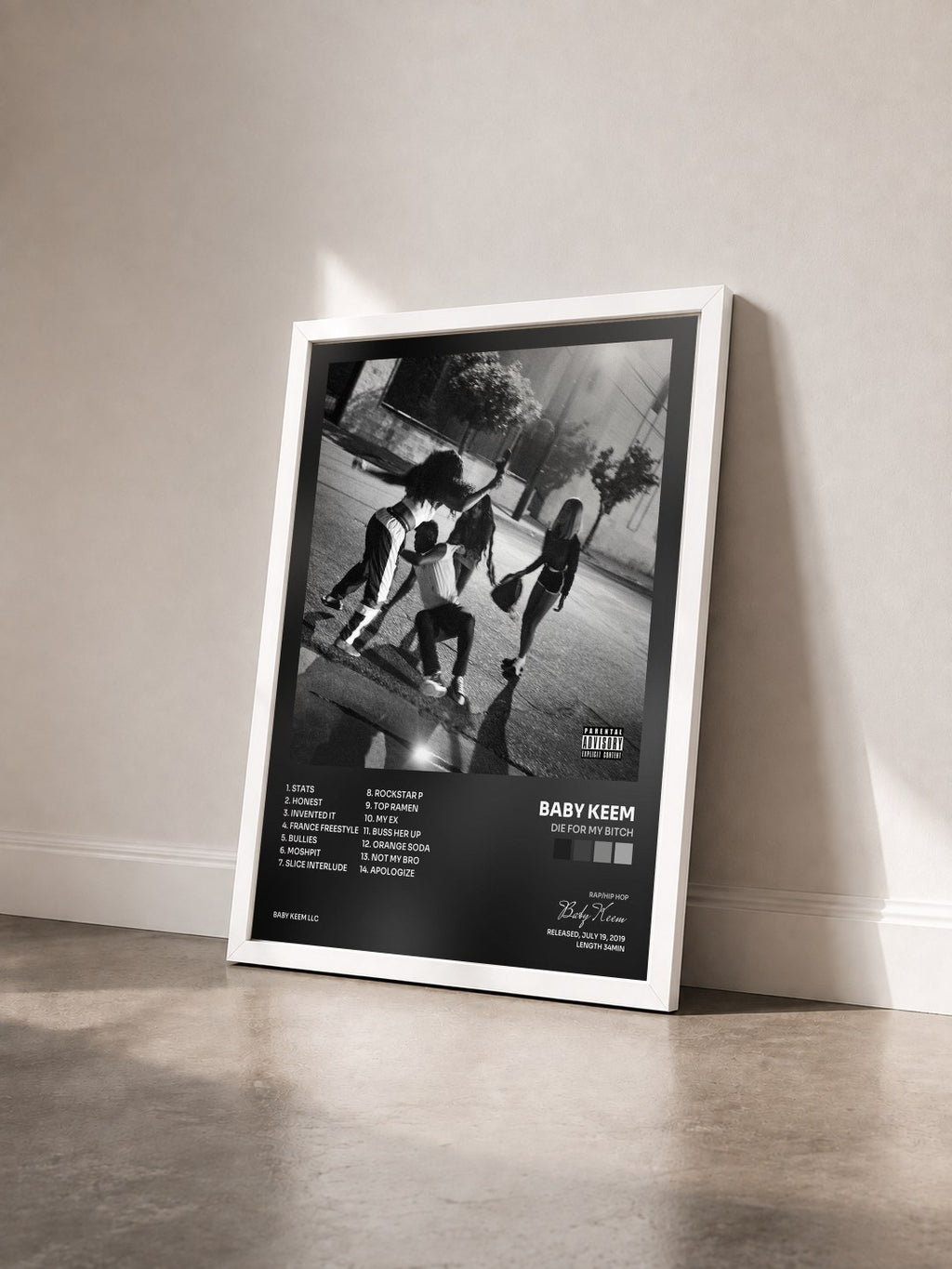 #blanc Tableau de l'album DIE FOR MY BITCH de Baby Keem vu de trois quarts, cadre blanc