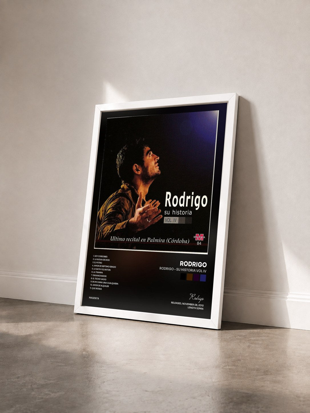 #blanc Tableau de l'album Rodrigo - Su historia vol IV de Rodrigo vu de trois quarts, cadre blanc