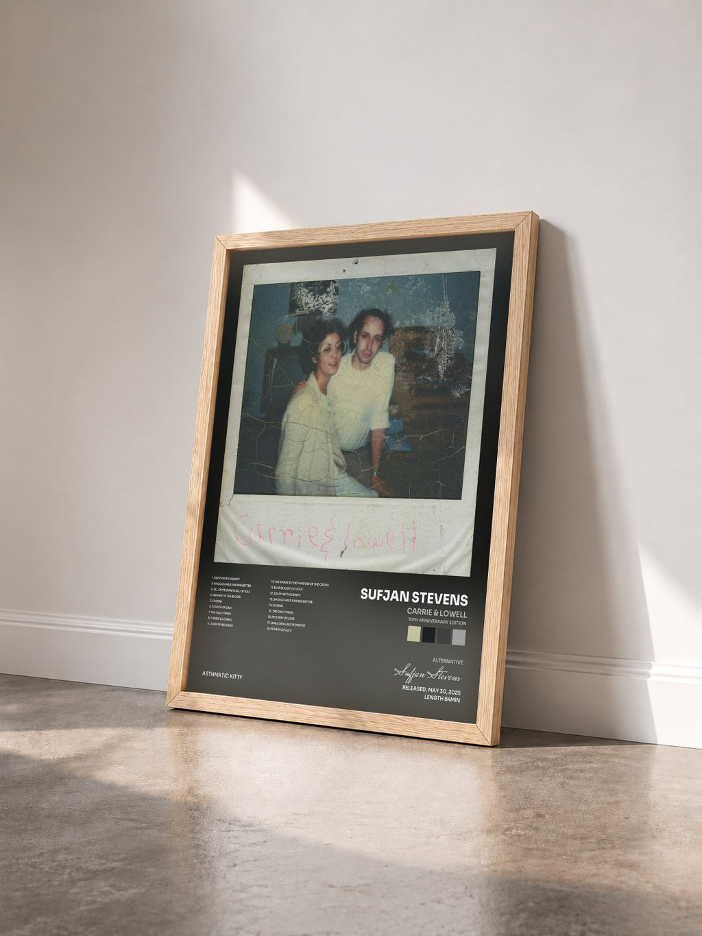 #bois Tableau de l'album Carrie & Lowell (10th Anniversary Edition) de Sufjan Stevens vu de trois quarts, cadre en bois brut