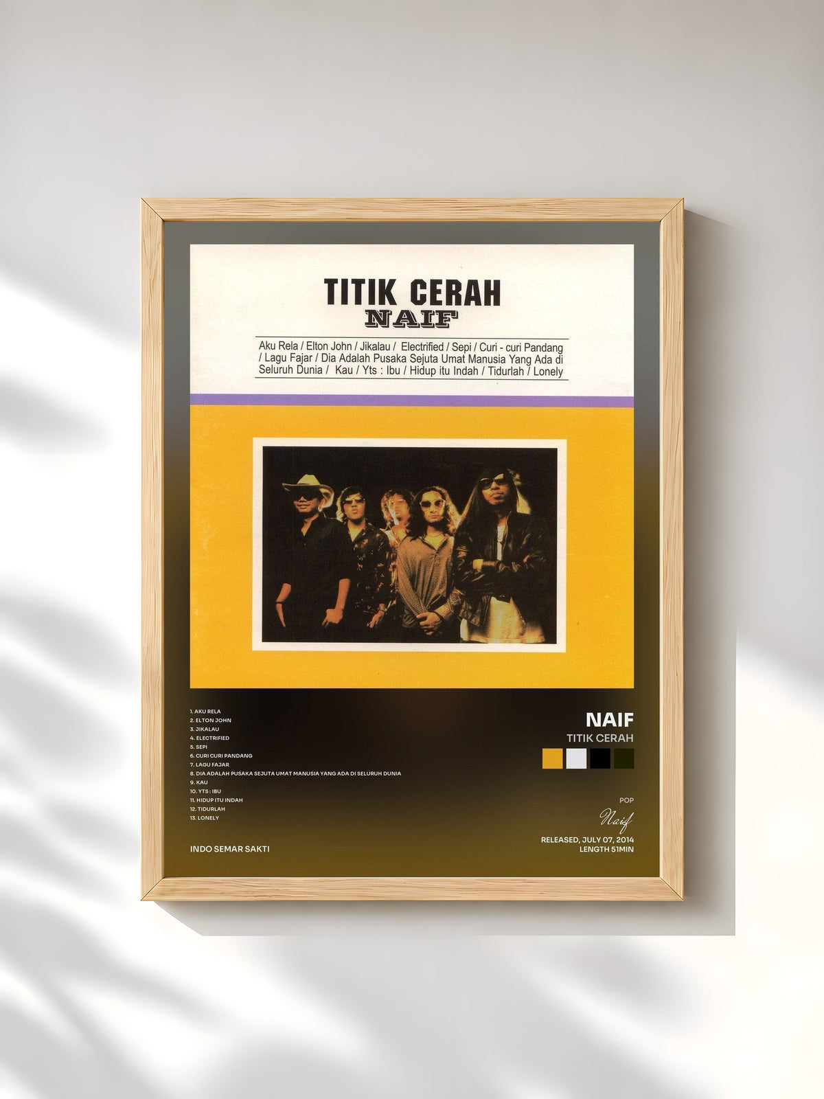 #bois Tableau de l'album Titik Cerah de Naif, cadre en bois brut, imprimé et encadré en France