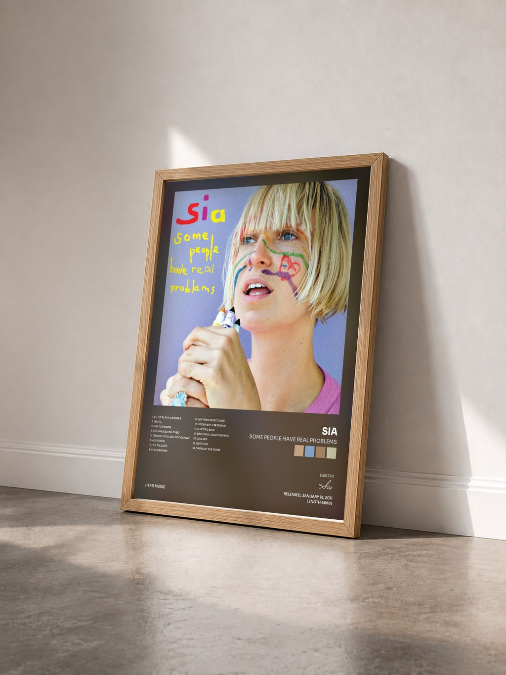 #bois Tableau de l'album Some People Have REAL Problems de Sia vu de trois quarts, cadre en bois brut