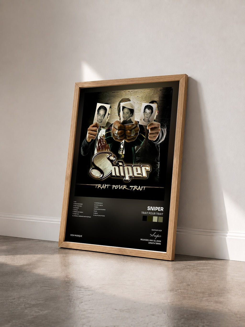 #bois Tableau de l'album Trait pour trait de Sniper vu de trois quarts, cadre en bois brut