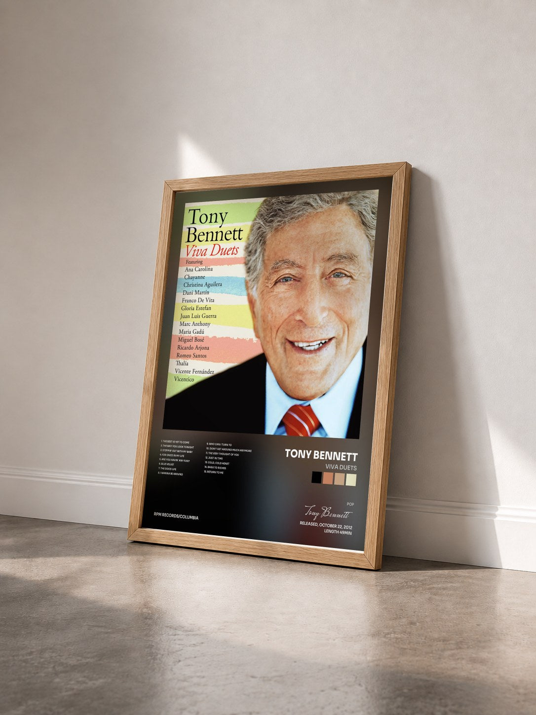#bois Tableau de l'album Viva Duets de Tony Bennett vu de trois quarts, cadre en bois brut