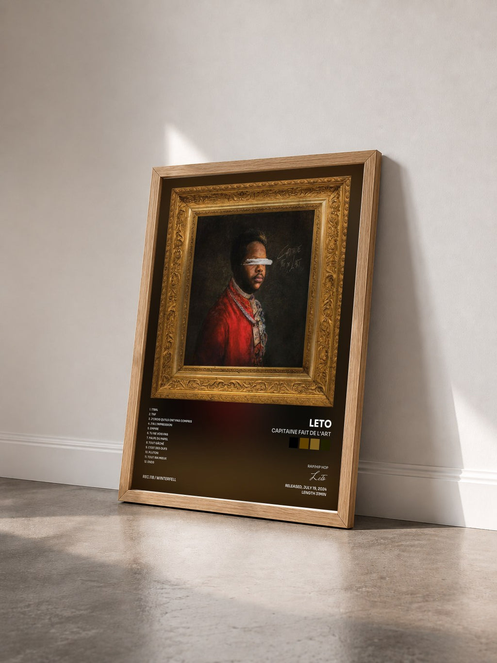 #bois Tableau de l'album Capitaine fait de l'art de Leto vu de trois quarts, cadre en bois brut