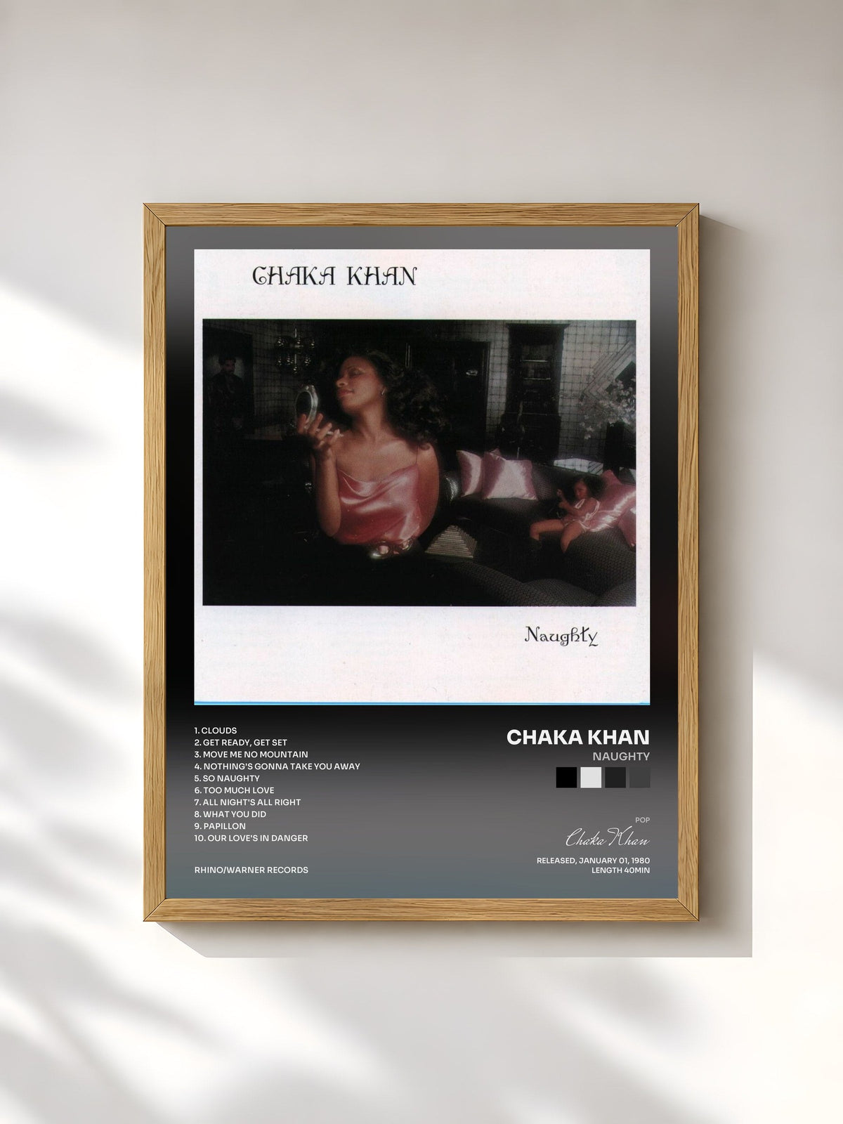 #bois Tableau de l'album Naughty de Chaka Khan, cadre en bois brut, imprimé et encadré en France