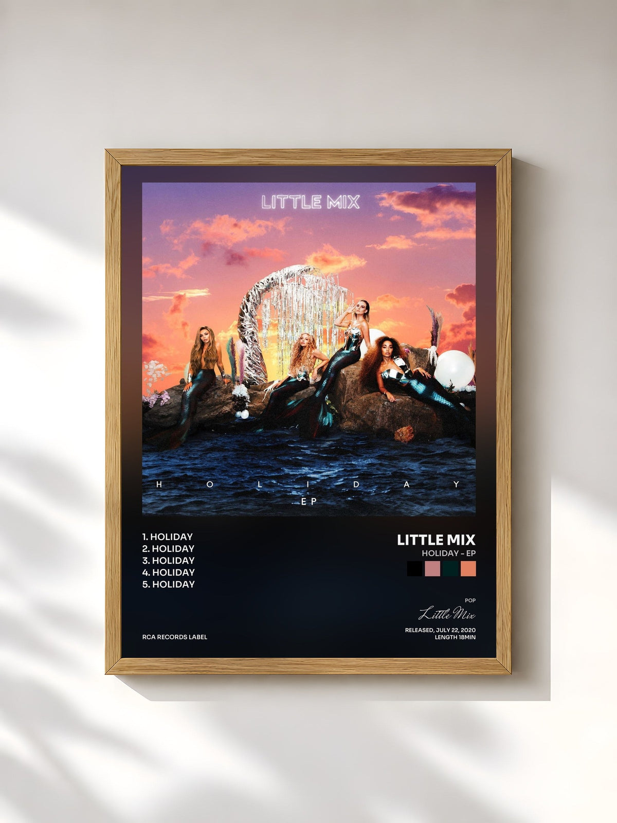 #bois Tableau de l'album Holiday - EP de Little Mix, cadre en bois brut, imprimé et encadré en France
