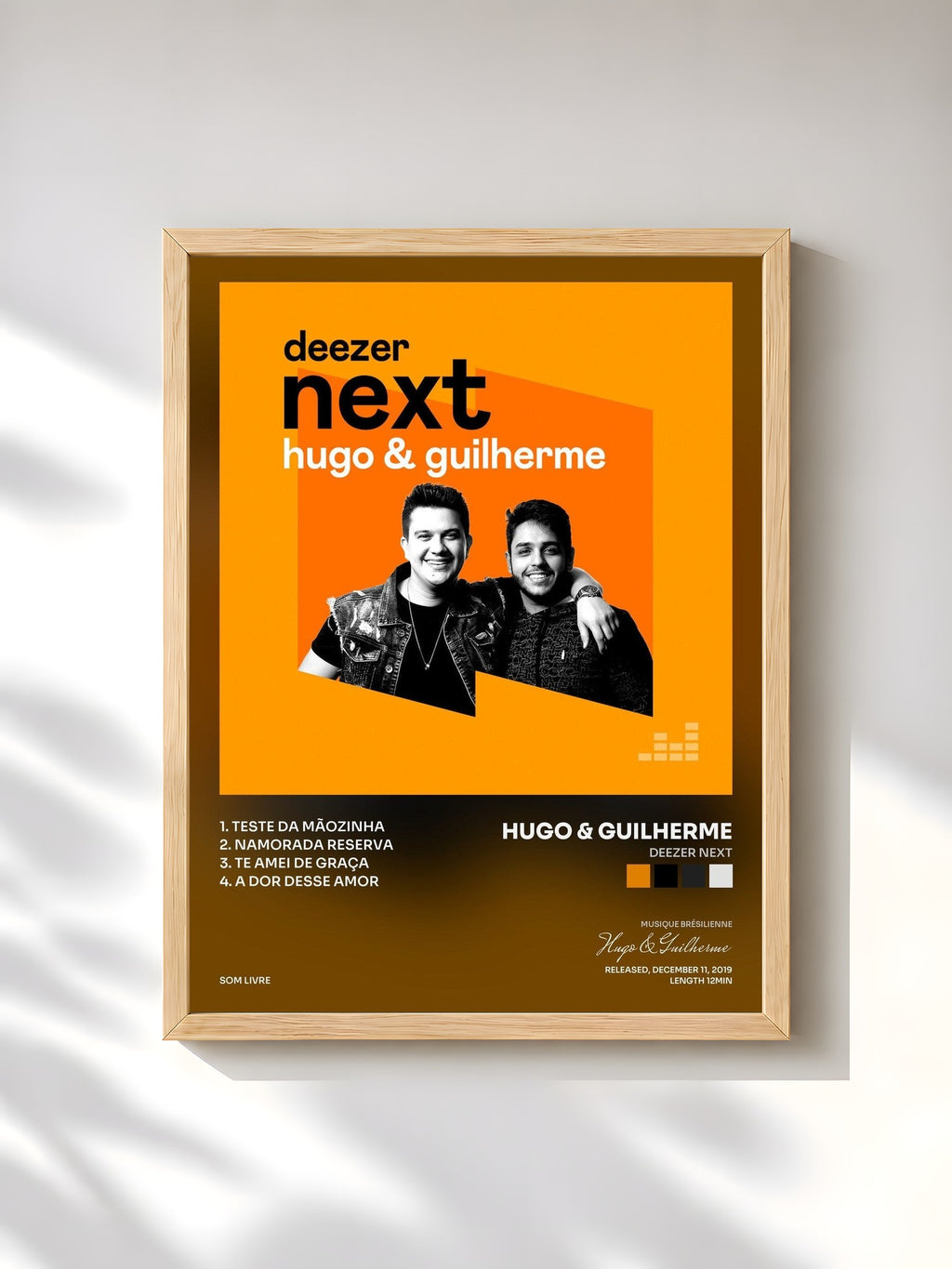 #bois Tableau de l'album Deezer Next de Hugo & Guilherme, cadre en bois brut, imprimé et encadré en France
