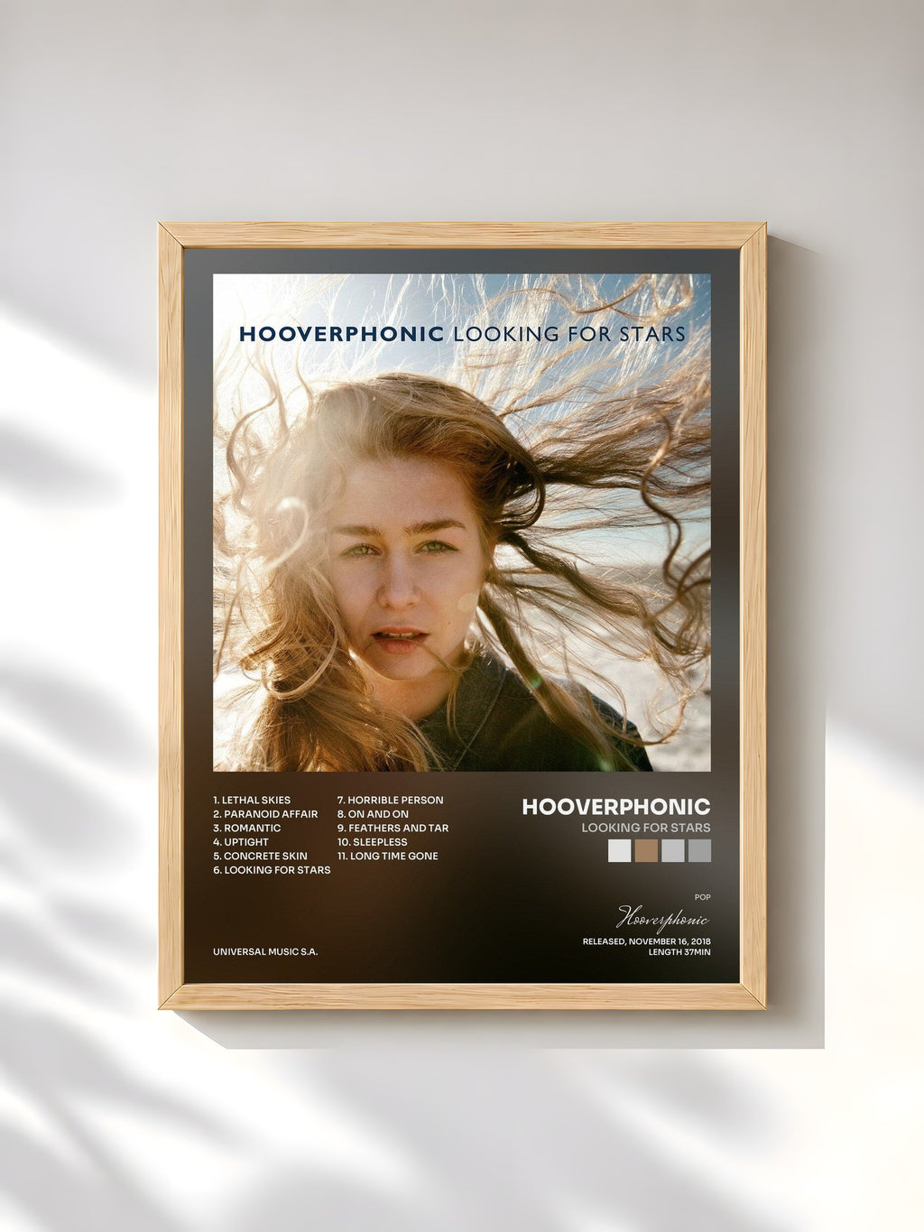 #bois Tableau de l'album Looking For Stars de Hooverphonic, cadre en bois brut, imprimé et encadré en France