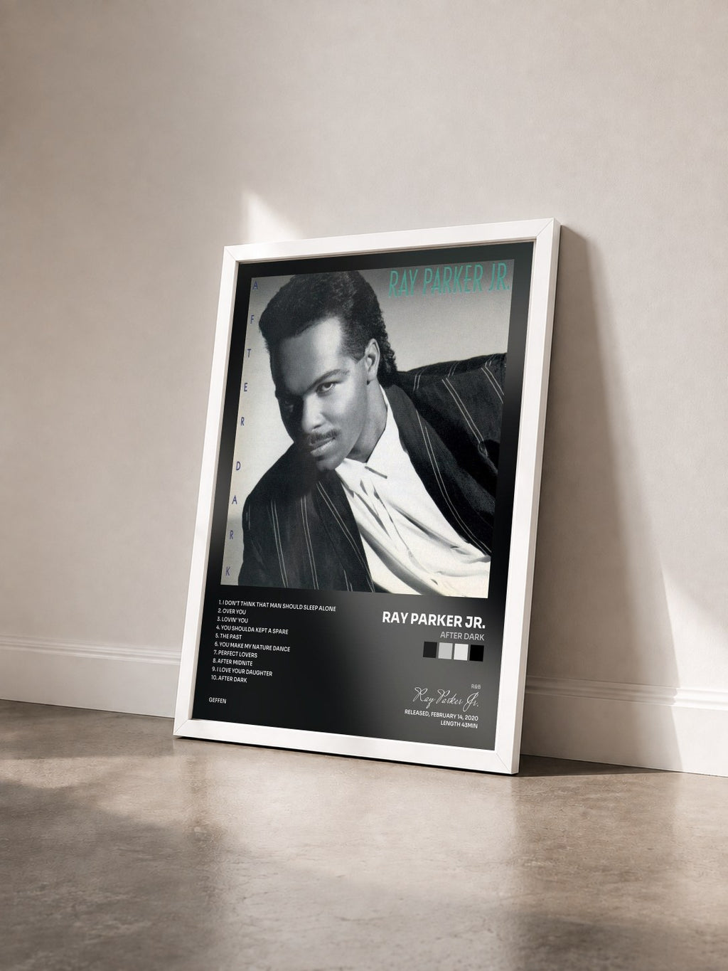 #blanc Tableau de l'album After Dark de Ray Parker Jr. vu de trois quarts, cadre blanc