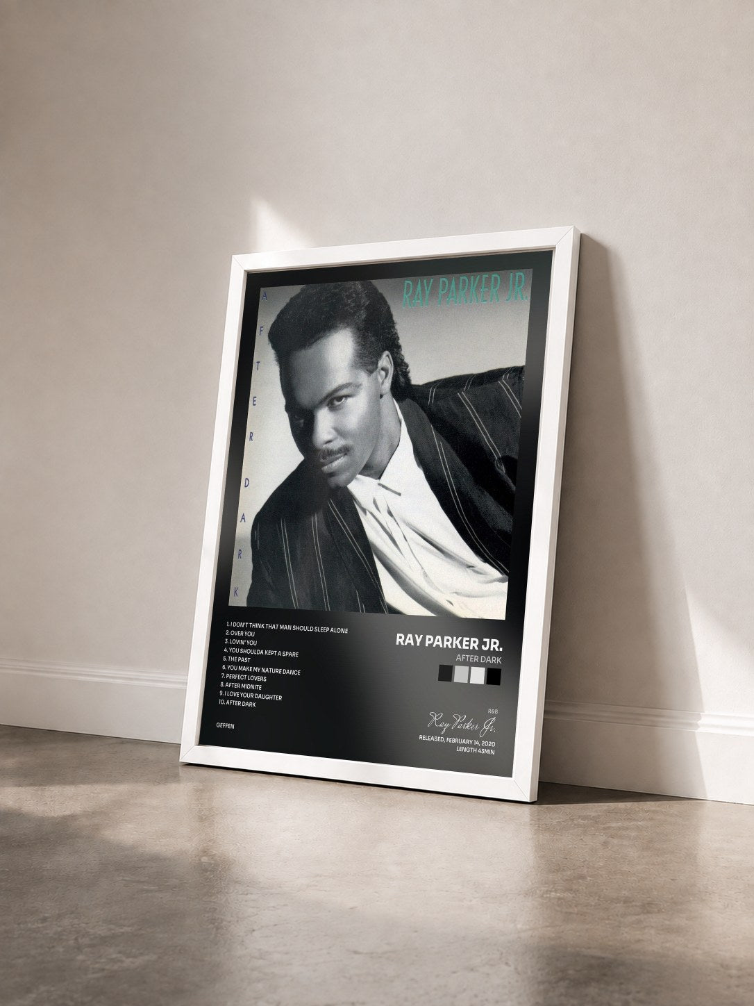 #blanc Tableau de l'album After Dark de Ray Parker Jr. vu de trois quarts, cadre blanc