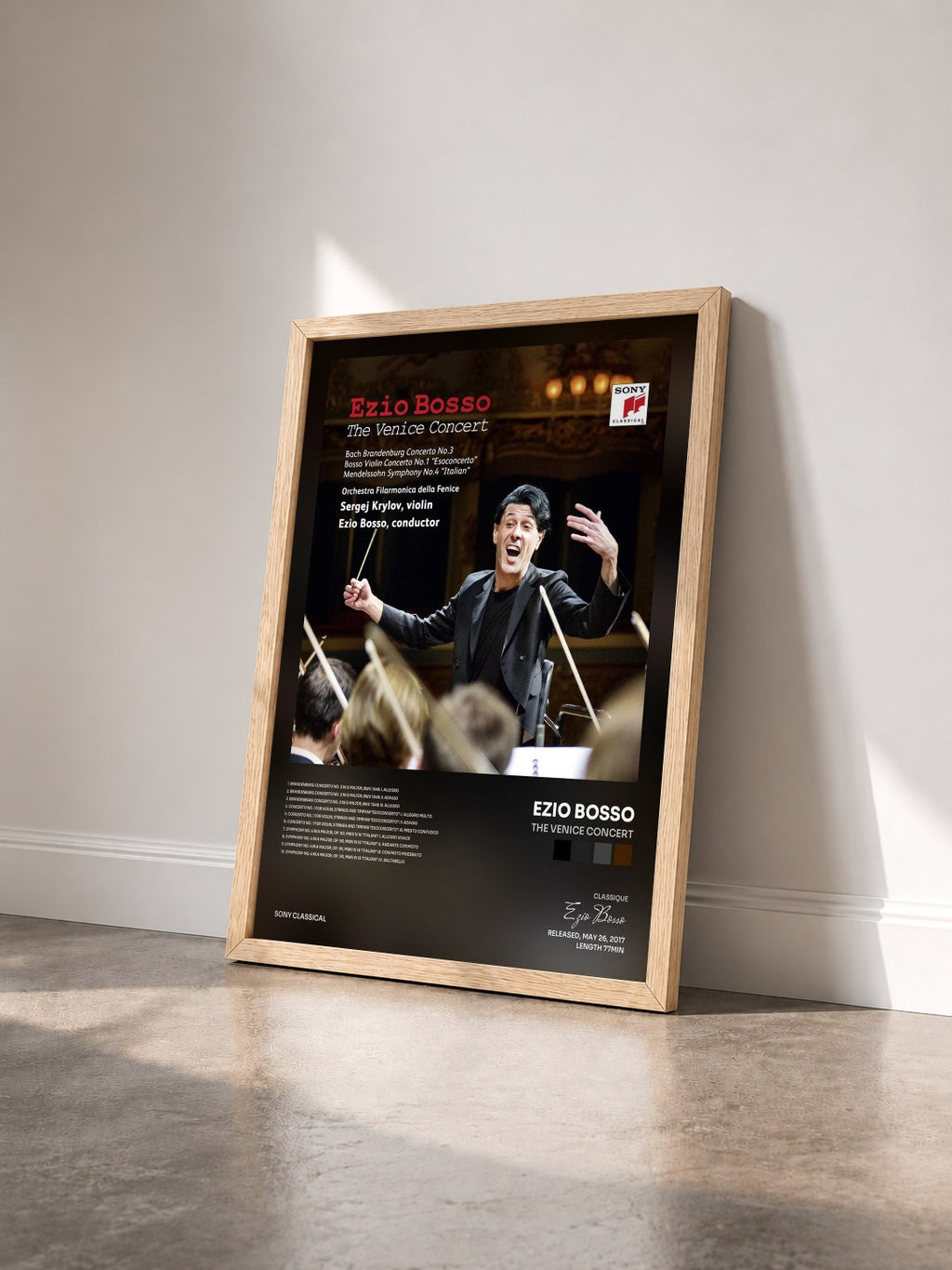 #bois Tableau de l'album The Venice Concert de Ezio Bosso vu de trois quarts, cadre en bois brut