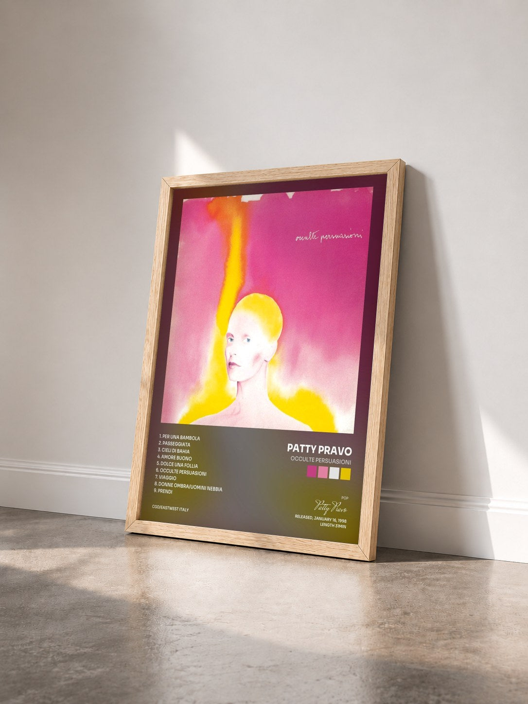 #bois Tableau de l'album Occulte persuasioni de Patty Pravo vu de trois quarts, cadre en bois brut