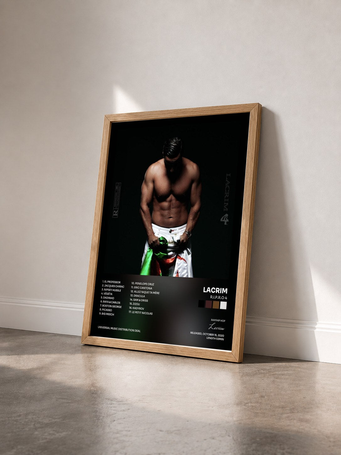 #bois Tableau de l'album R.I.P.R.O 4 de Lacrim vu de trois quarts, cadre en bois brut