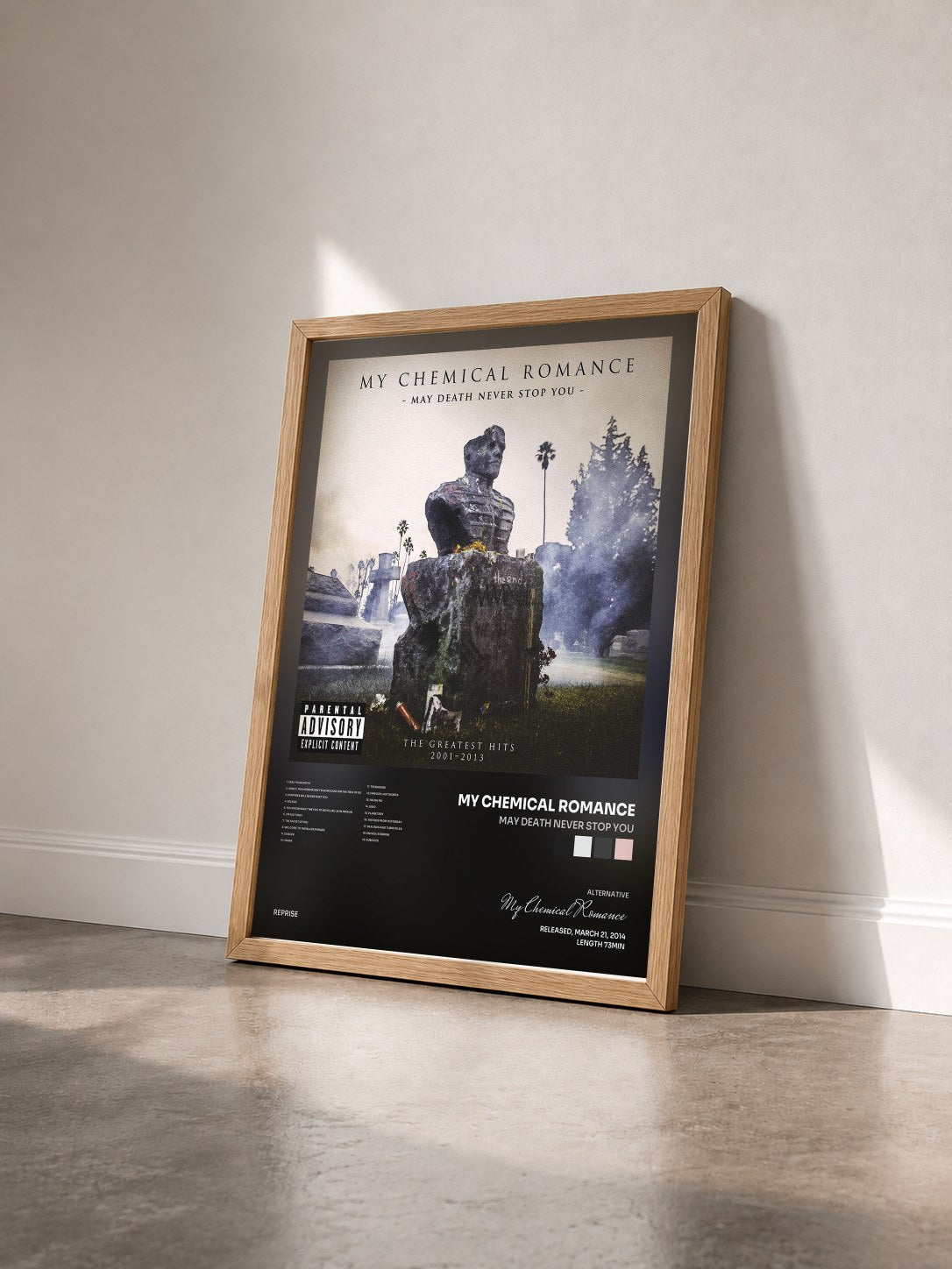 #bois Tableau de l'album May Death Never Stop You de My Chemical Romance vu de trois quarts, cadre en bois brut