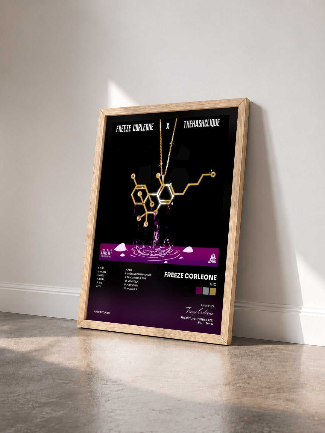 #bois Tableau de l'album THC de Freeze Corleone vu de trois quarts, cadre en bois brut