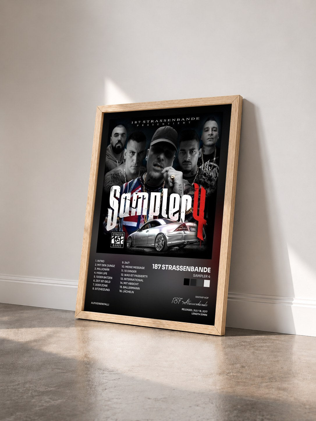 #bois Tableau de l'album Sampler 4 de 187 Strassenbande vu de trois quarts, cadre en bois brut