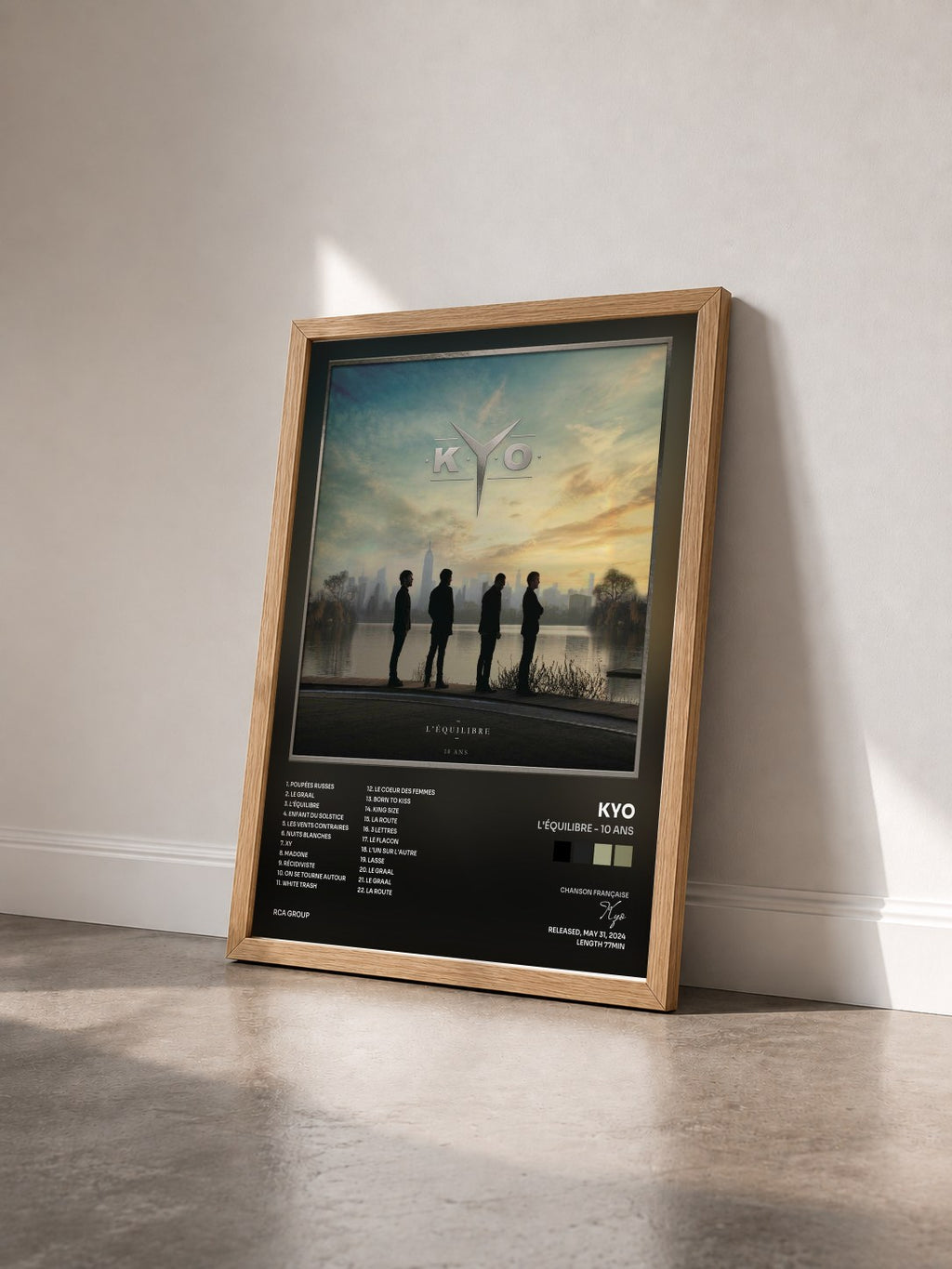 #bois Tableau de l'album L'équilibre - 10 ans de Kyo vu de trois quarts, cadre en bois brut