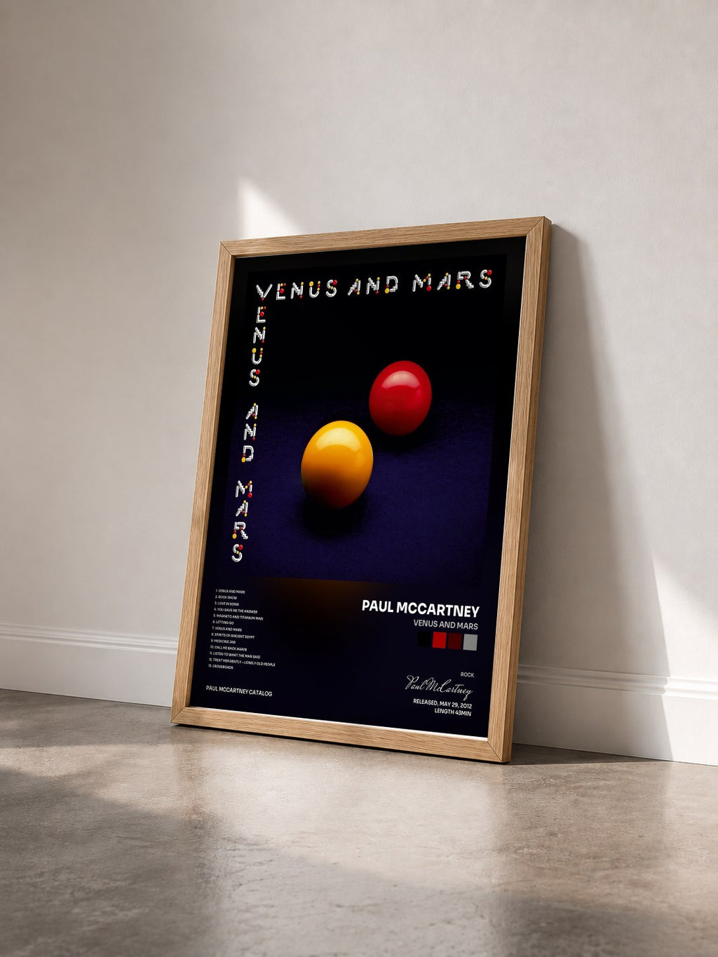 #bois Tableau de l'album Venus And Mars de Paul McCartney vu de trois quarts, cadre en bois brut