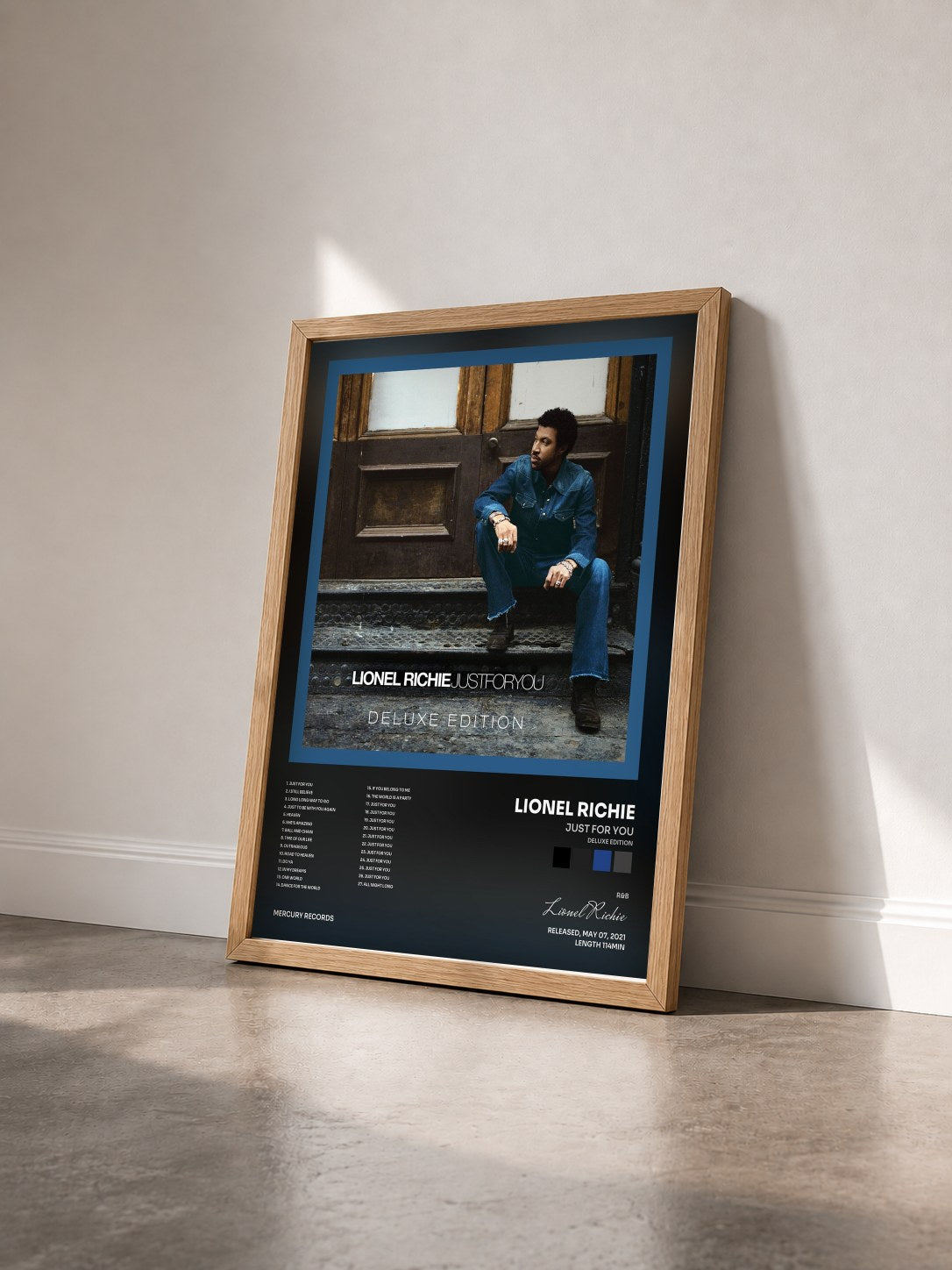 #bois Tableau de l'album Just For You (Deluxe Edition) de Lionel Richie vu de trois quarts, cadre en bois brut
