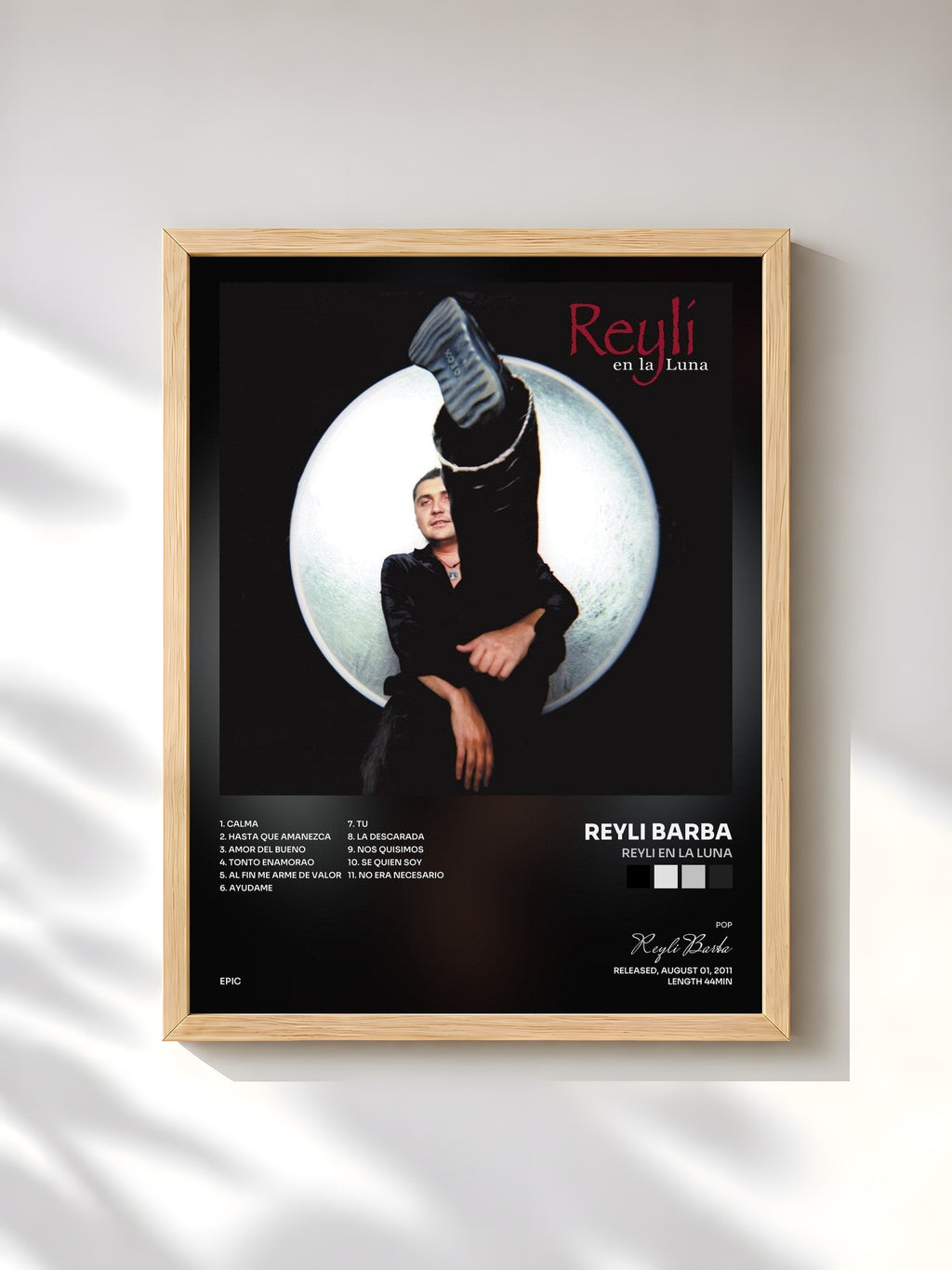 #bois Tableau de l'album Reyli En La Luna de Reyli Barba, cadre en bois brut, imprimé et encadré en France