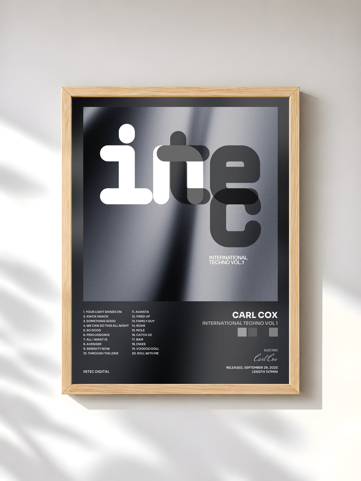#bois Tableau de l'album International Techno Vol 1 de Carl Cox, cadre en bois brut, imprimé et encadré en France