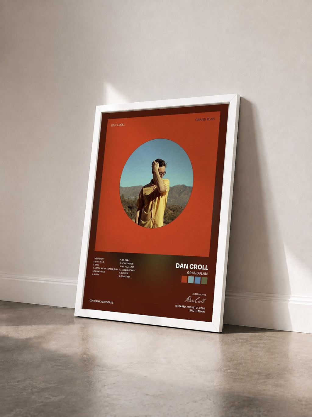 #blanc Tableau de l'album Grand Plan de Dan Croll vu de trois quarts, cadre blanc