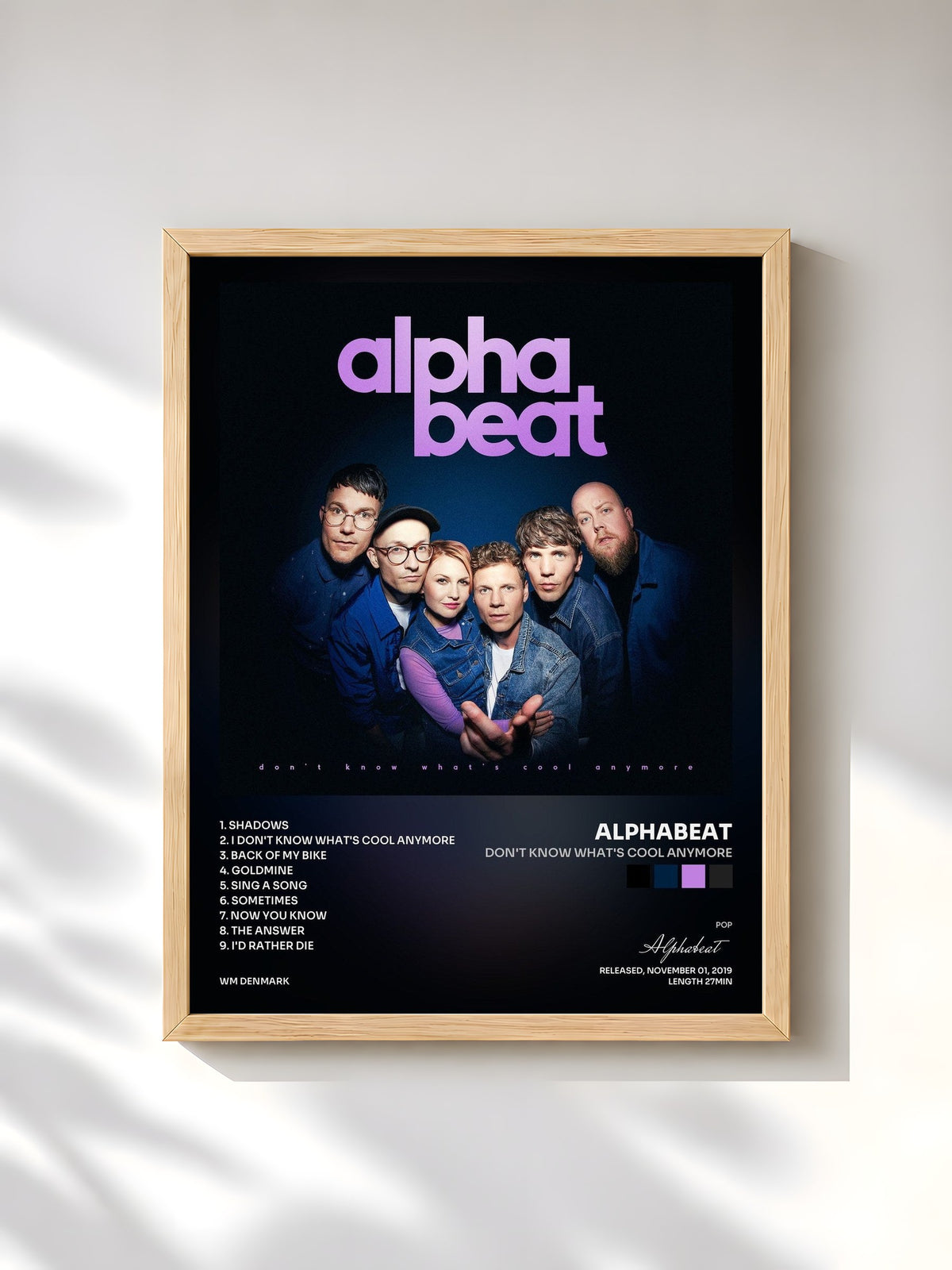 #bois Tableau de l'album Don't Know What's Cool Anymore de Alphabeat, cadre en bois brut, imprimé et encadré en France