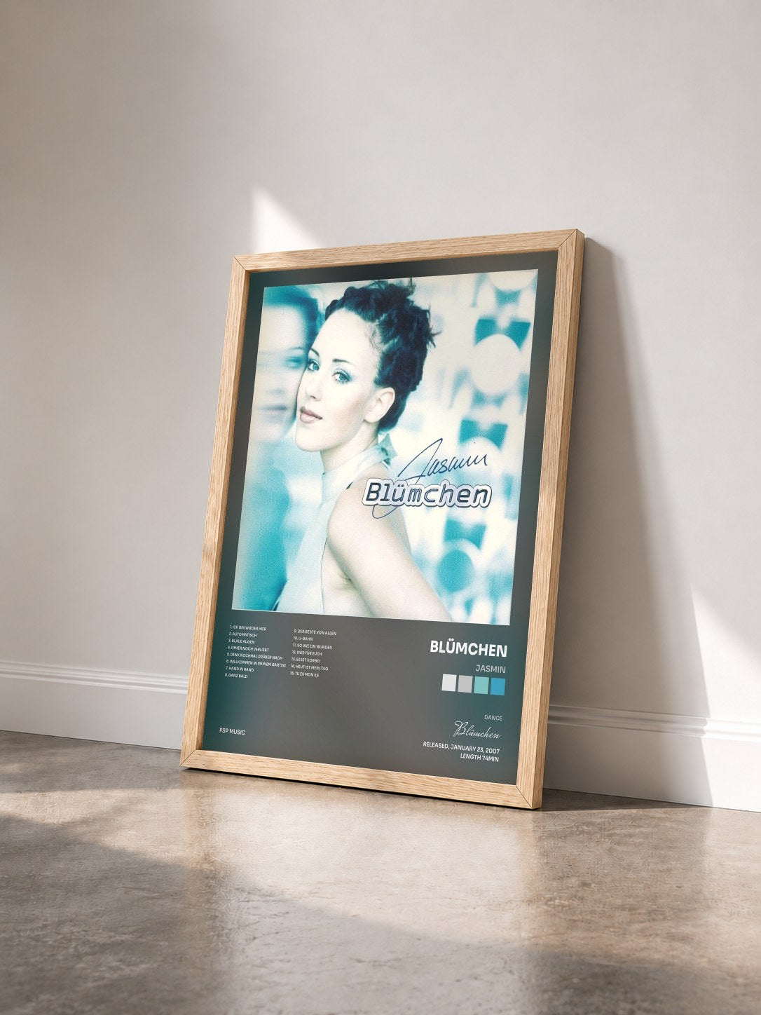 #bois Tableau de l'album Jasmin de Blümchen vu de trois quarts, cadre en bois brut