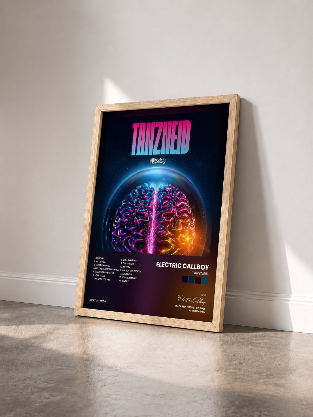 #bois Tableau de l'album TANZNEID de Electric Callboy vu de trois quarts, cadre en bois brut
