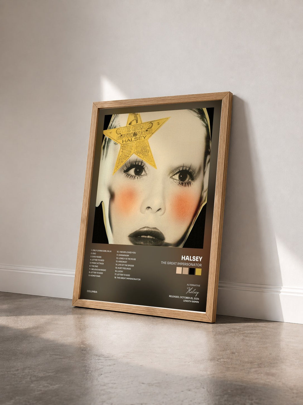 #bois Tableau de l'album The Great Impersonator de Halsey vu de trois quarts, cadre en bois brut