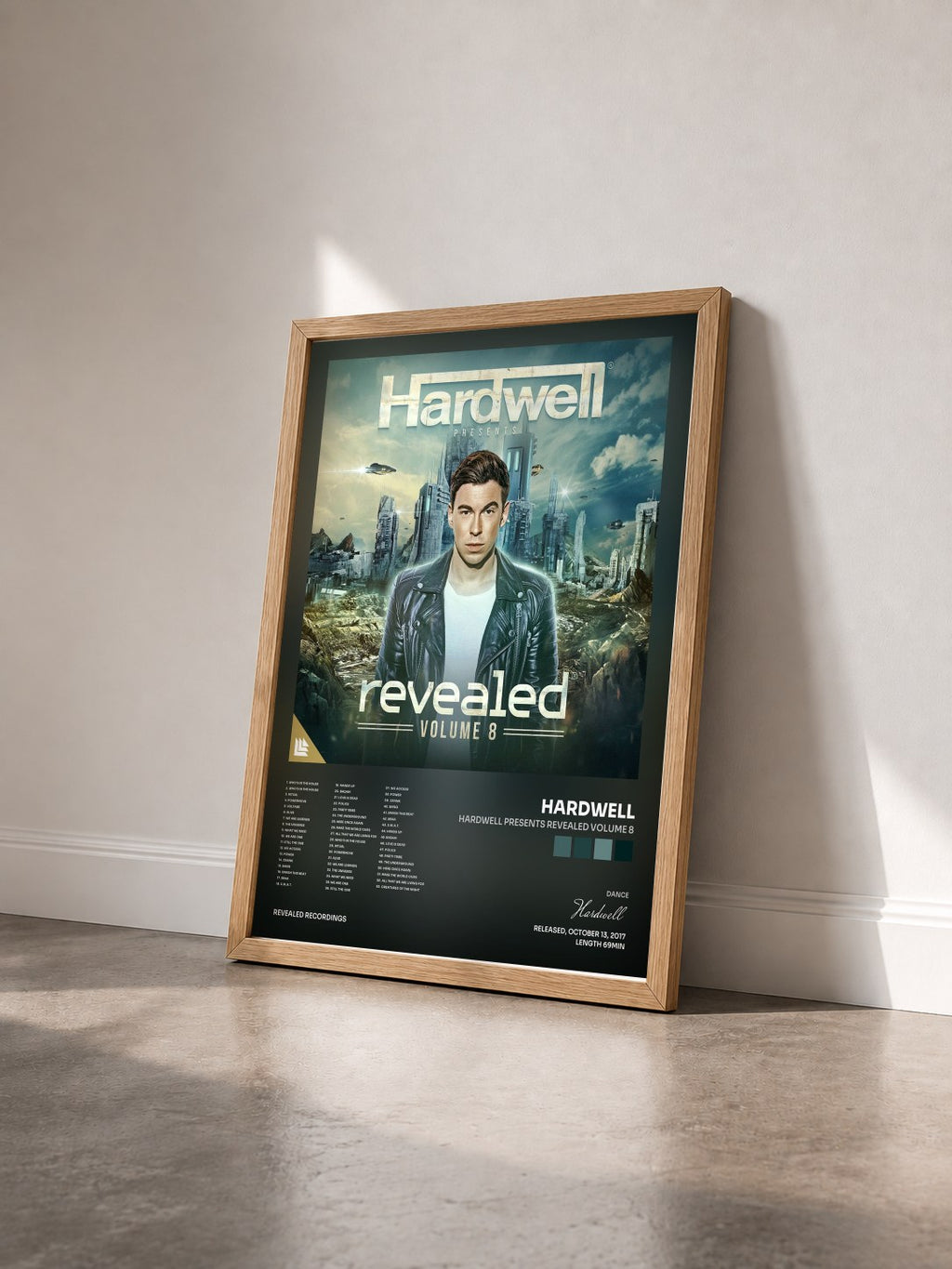 #bois Tableau de l'album Hardwell presents Revealed Volume 8 de Hardwell vu de trois quarts, cadre en bois brut