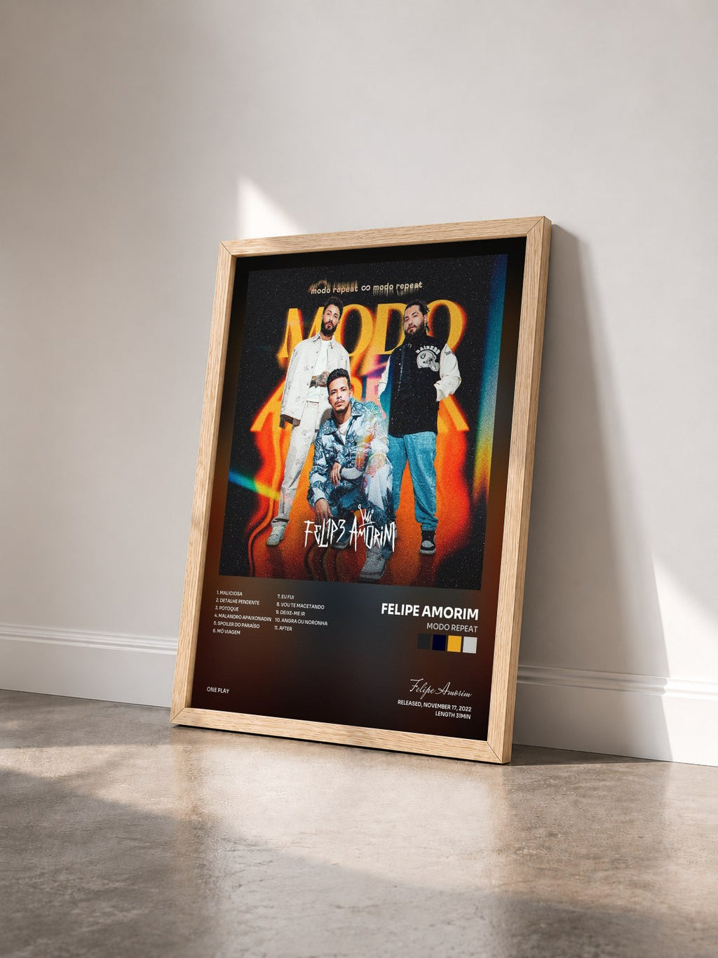 #bois Tableau de l'album Modo Repeat de Felipe Amorim vu de trois quarts, cadre en bois brut