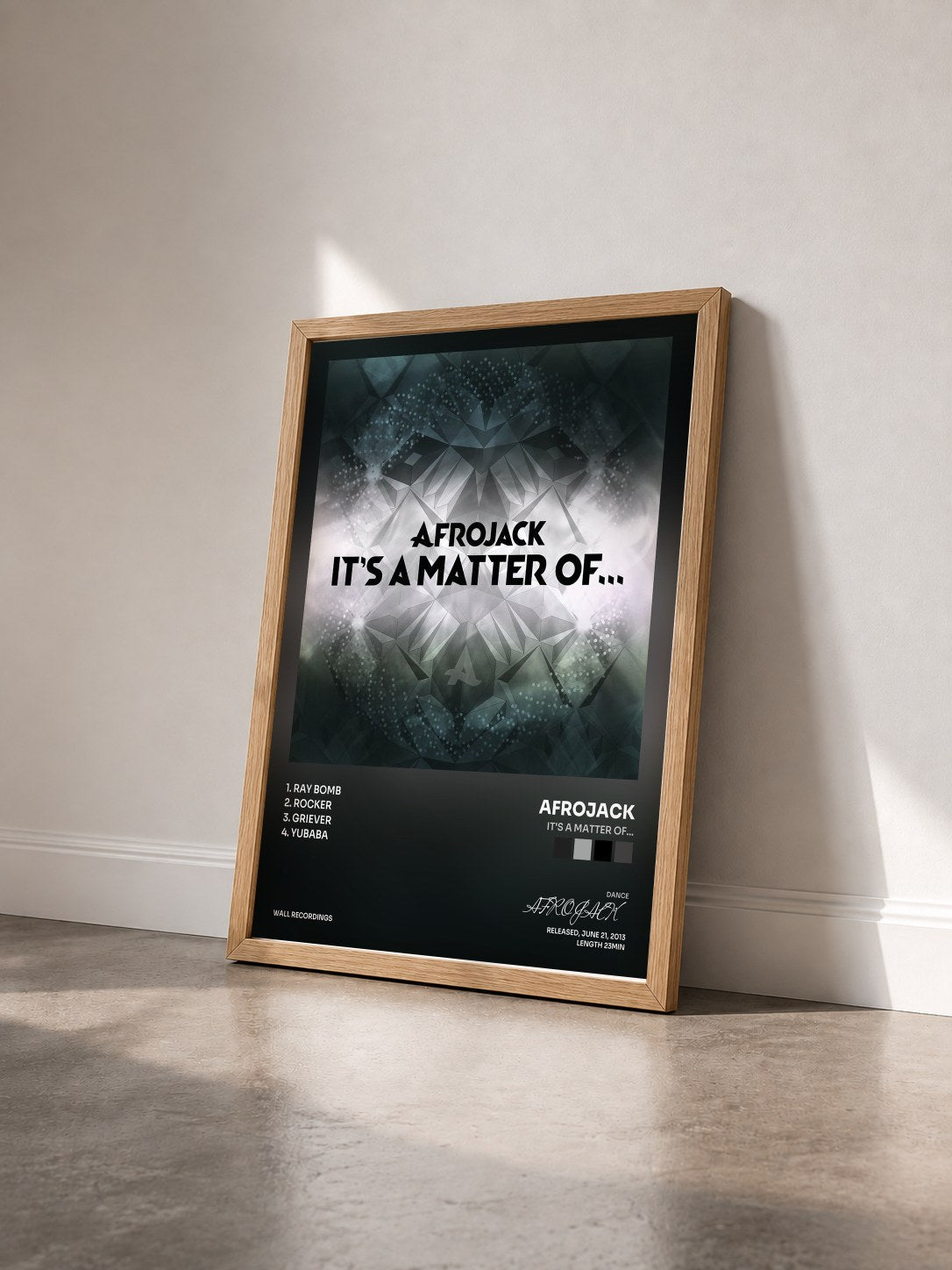 #bois Tableau de l'album It's A Matter Of... de AFROJACK vu de trois quarts, cadre en bois brut