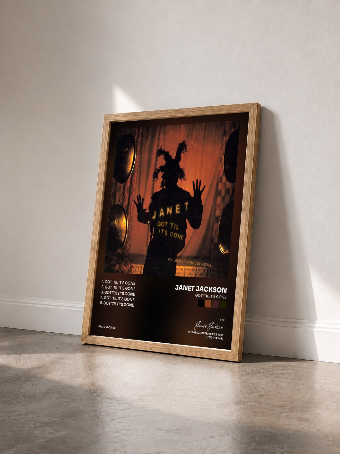 #bois Tableau de l'album Got 'Til It's Gone de Janet Jackson vu de trois quarts, cadre en bois brut