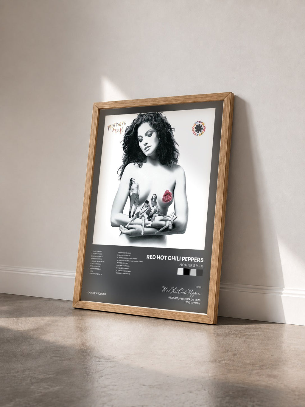 #bois Tableau de l'album Mother's Milk de Red Hot Chili Peppers vu de trois quarts, cadre en bois brut