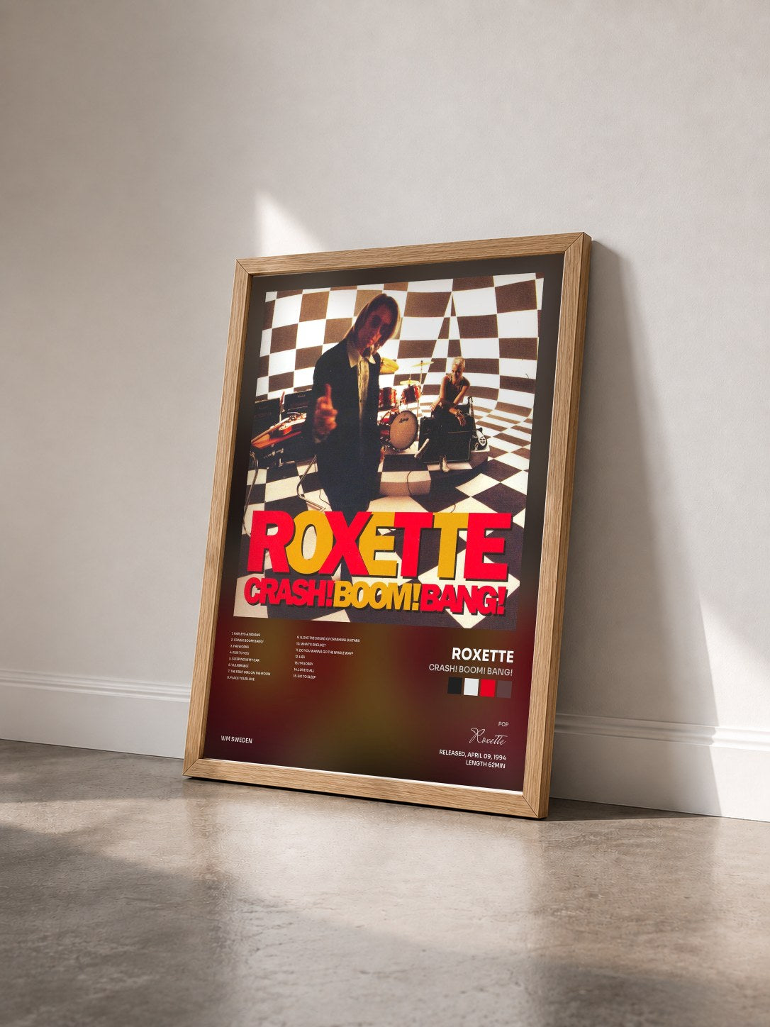 #bois Tableau de l'album Crash! Boom! Bang! de Roxette vu de trois quarts, cadre en bois brut