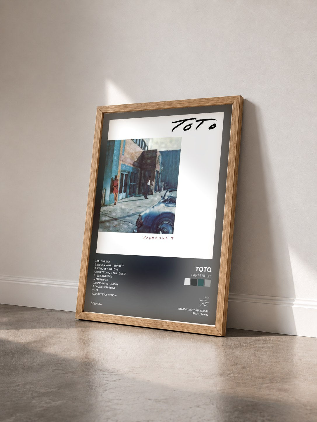 #bois Tableau de l'album Fahrenheit de Toto vu de trois quarts, cadre en bois brut